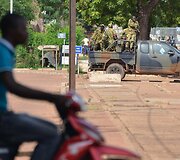 Burkina Fase prezidento gvardijos nariai sulaikė prezidentą, premjerą ir du ministrus