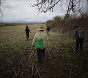 Meksikiečiai savaranki&scaron;kai ie&scaron;ko galimų masinių kapaviečių, kuriose gali būti užkasti jų dingę artimieji