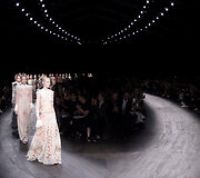 &bdquo;Valentino&ldquo; 2016 m. pavasario-vasaros kolekcija