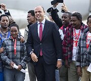 Pirmieji prieglobsčio ie&scaron;kotojai i&scaron;gabenti i&scaron; Italijos pagal ES perkėlimo planą