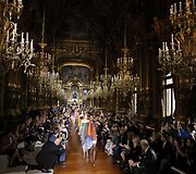 &bdquo;Stella McCartney&ldquo; 2016 m. pavasario-vasaros kolekcijos pristatymas Paryžiuje