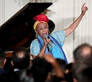 Orkestras &bdquo;Buena Vista Social Club&ldquo; Baltuosiuose rūmuose