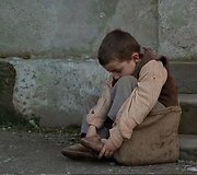 Kadras i&scaron; filmo &bdquo;Medis klumpėms&ldquo;