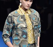 &bdquo;Yuma Koshino&ldquo; 2016 m. pavasario-vasaros kolekcija