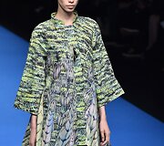 &bdquo;Yuma Koshino&ldquo; 2016 m. pavasario-vasaros kolekcija