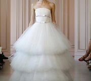 &bdquo;Oscar de la Renta&ldquo; 2016 m. vestuvinių suknelių kolekcija