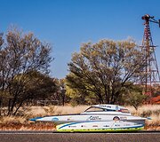 Saulės energija varomų automobilių lenktynės Australijoje