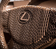 &bdquo;Lexus&ldquo; pagamintas veikiantis automobilis i&scaron; kartono