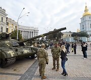 Ukrainoje pristatyta naujai įsigyta ginkluotė