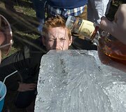 Naujojo Džersio žirgų lenktynių žiūrovai