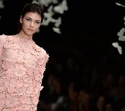 &bdquo;Mercedes-Benz&ldquo; Rusijos madų savaitės 2016 m. kolekcijų modeliai