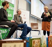 K.Kasparavičius Krokuvos knygų mugėje pristato lenkų kalba pasirodžiusią knygą &bdquo;Mala Zima&ldquo;