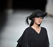&bdquo;Qing's Zheng Qinger&ldquo; 2016 m. pavasario-vasaros kolekcija