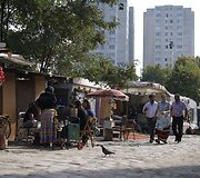 Romų savavali&scaron;kai užimta gatvelė Paryžiuje