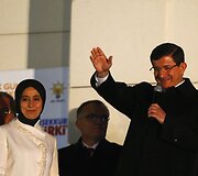 Recepo Tayyipo Erdogano AKP laimėjo lemiamus Turkijos parlamento rinkimus