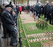 Atminimo lauko atidarymas prie Vestminsterio vienuolyno