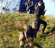 Slovėnijos armija įrenginėja spygliuotų vielų užtvaras