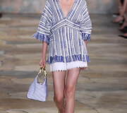 &bdquo;Tory Burch&ldquo; 2016 m. pavasario-vasaros kolekcija