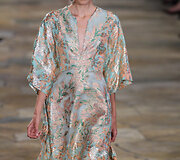 &bdquo;Tory Burch&ldquo; 2016 m. pavasario-vasaros kolekcija