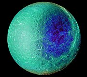 Saturno palydovo Rėjos pusiaujo spalvos skirtumų i&scaron;ry&scaron;kinimas