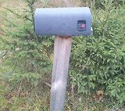 Pa&scaron;to dėžutė-automobilio dėtuvė