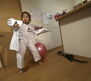 Devynmetė Mahiro Takano &ndash; triskart Japonijos karatė čempionė savo amžiaus grupėje 