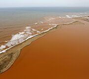 Sugriuvusios užtvankos užter&scaron;ti vandenys pasiekė Atlanto vandenyną