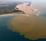 Sugriuvusios užtvankos užter&scaron;ti vandenys pasiekė Atlanto vandenyną
