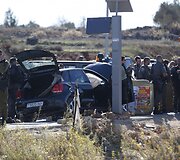 Vakarų Krante palestinietis nukreipė automobilį į Izraeliečius karius ir buvo pa&scaron;autas
