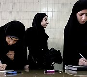 Iranietės pasira&scaron;o, kad yra pasiruo&scaron;usios tapti kankinėmis ir savižudėmis mirtininkėmis