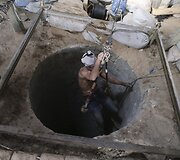 Tuneliai, kuriais palestiniečiai gabena kontrabandą i&scaron; Egipto