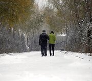 Zhang Yinxiu su vyru palieka kapines