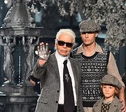 &bdquo;Chanel&ldquo; tarpsezoninės kolekcijos pristatymas