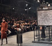 &bdquo;Chanel&ldquo; tarpsezoninės kolekcijos pristatymas