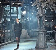 &bdquo;Chanel&ldquo; tarpsezoninės kolekcijos pristatymas
