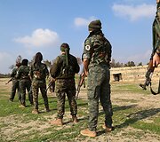 Prie&scaron; &bdquo;Islamo valstybės&ldquo; džihadistus kovojančios kurdės