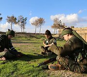 Prie&scaron; &bdquo;Islamo valstybės&ldquo; džihadistus kovojančios kurdės
