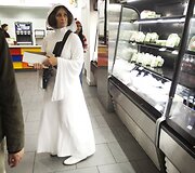 Holivudas ruo&scaron;iasi pirmojo per de&scaron;imtmetį &bdquo;Žvaigždžių karų&ldquo; filmo premjerai 