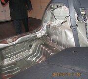 Automobilyje &bdquo;Mitsubichi&ldquo; slėpta kontrabanda