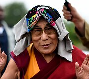 Birželio 28 diena. Dalai Lama Didžiojoje Britanijoje