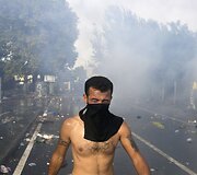 Rugsėjo 16 diena. Migrantai kėlė riau&scaron;es Vengrijoje