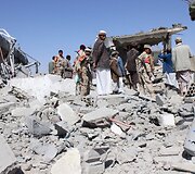 Kovo 30 diena. Saudo Arabijos pajėgos bombardavo Jemeno sukilėlius