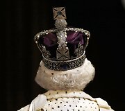 Gegužės 27 diena. I&scaron;kilmingas parlamentinės sesijos atidarymas Didžiojoje Britanijoje