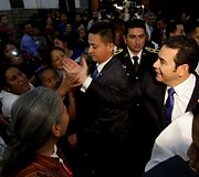 Gvatemalos prezidentu prisaikdintas Jimmy Moralesas