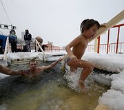 Stačiatikiai &scaron;venčia Kristaus krik&scaron;to &scaron;ventę