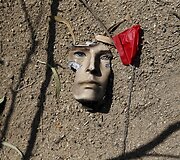 Tailando tyrėjai atlieka bandomuosius sprogdinimus