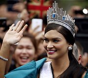 Manila pasitiko &bdquo;Miss visatos&ldquo; nugalėtoją &ndash; Pia Alonzo Wurtzbach