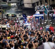 Manila pasitiko &bdquo;Miss visatos&ldquo; nugalėtoją &ndash; Pia Alonzo Wurtzbach