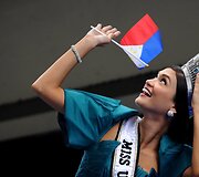 Manila pasitiko &bdquo;Miss visatos&ldquo; nugalėtoją &ndash; Pia Alonzo Wurtzbach