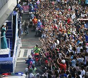 Manila pasitiko &bdquo;Miss visatos&ldquo; nugalėtoją &ndash; Pia Alonzo Wurtzbach